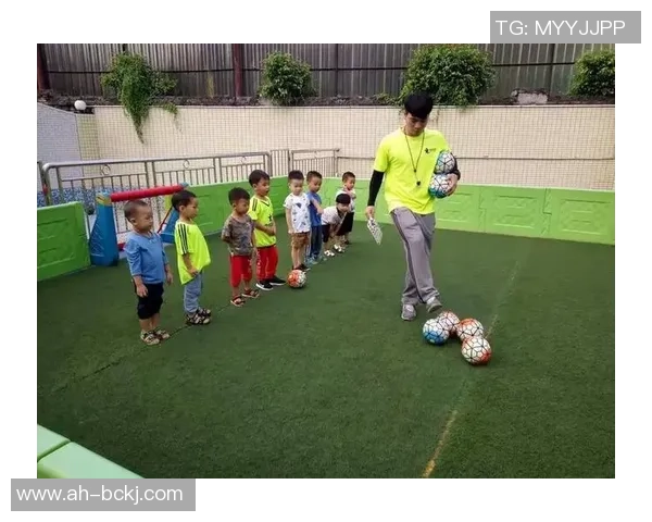 儿童足球宝贝舞蹈课程让孩子们在快乐中学习与成长 儿童足球宝贝舞蹈课程让孩子们在快乐中学习与成长